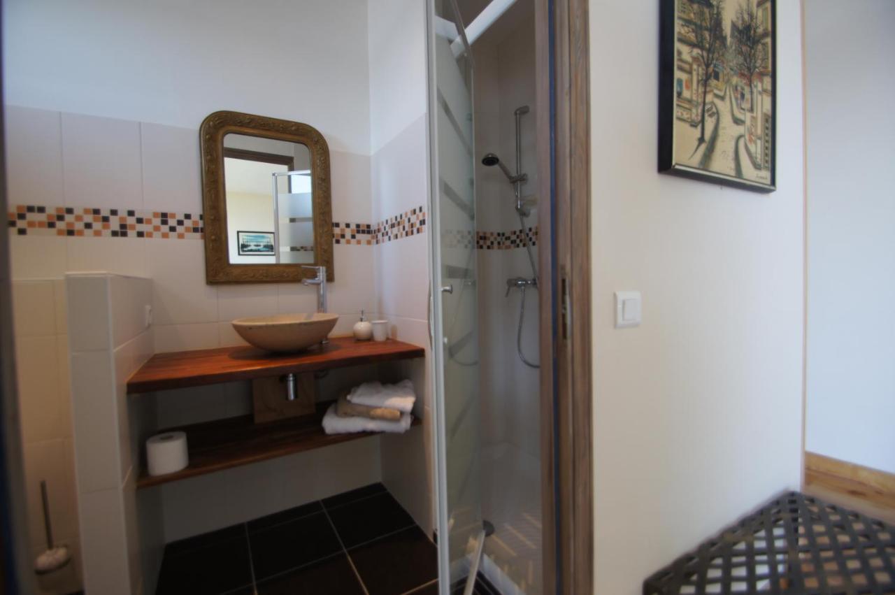 Hôtel Château d'Esther à Saint-Loubès Extérieur photo